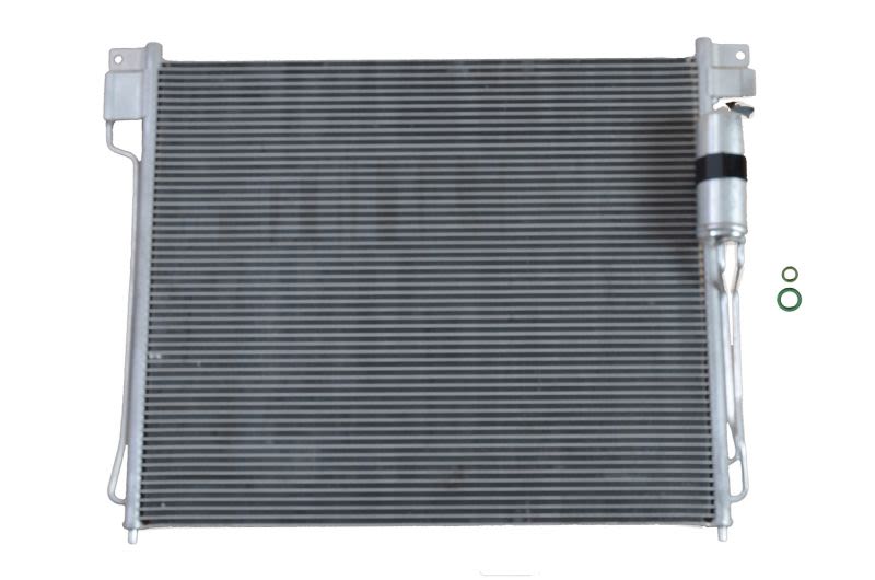 Chłodnica klimatyzacji - skraplacz, EASY FIT do Nissana, 35582, NRF w ofercie sklepu e-autoparts.pl 