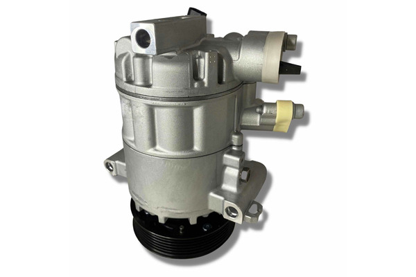 Skraplacz klimatyzacji (z osuszaczem)  do Hyundia, 812668, VALEO w ofercie sklepu e-autoparts.pl 