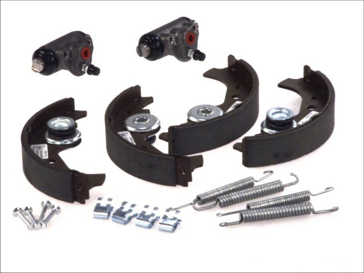 Zestaw szczęk hamulcowych, KIT PRO do Fiata, 0 204 113 501, BOSCH w ofercie sklepu e-autoparts.pl 