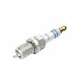 Świeca zapłonowa, Platinum do Mercedesa, 0 242 230 557, BOSCH w ofercie sklepu e-autoparts.pl 