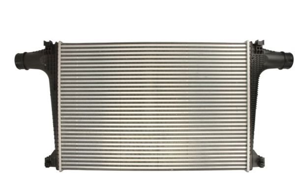 Chłodnica powietrza doładowującego do Audi, DAW019TT, THERMOTEC w ofercie sklepu e-autoparts.pl 