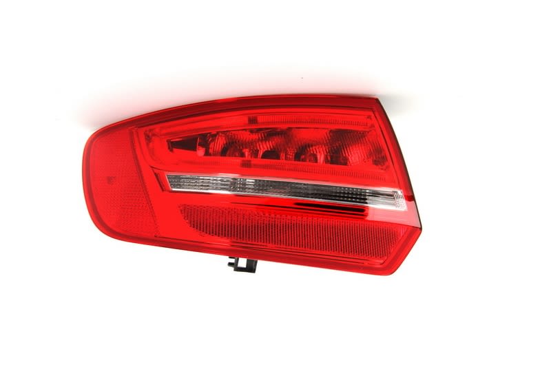 Lampa tylna zespolona do Audi, 714021930702, MAGNETI MARELLI w ofercie sklepu e-autoparts.pl 